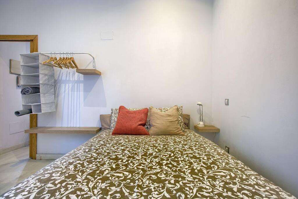 Cozy Getaway In Madrid Apartment Ngoại thất bức ảnh