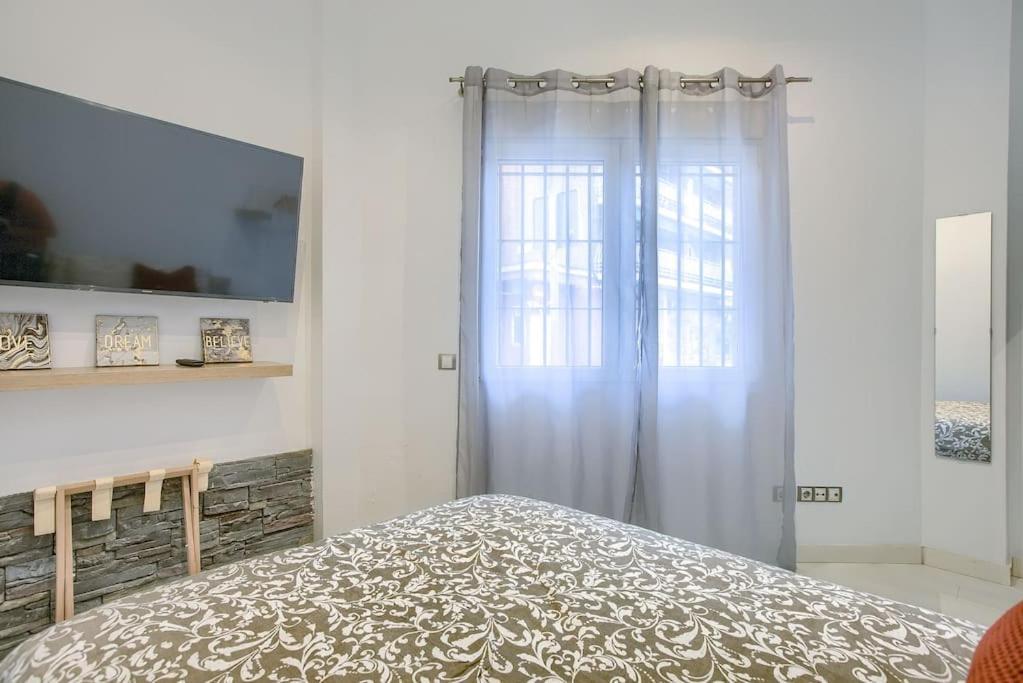 Cozy Getaway In Madrid Apartment Ngoại thất bức ảnh